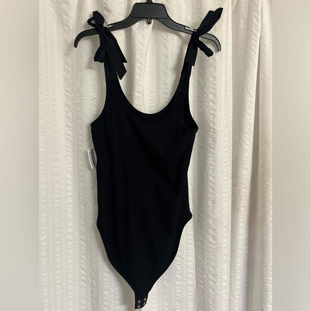 Old Navy black bodysuit size Medium